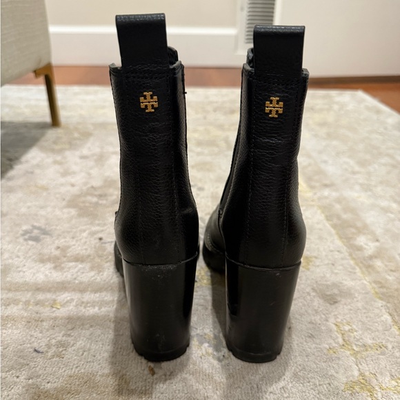 TORY BURCH ANKLE BOOT - Picture 4 of 7